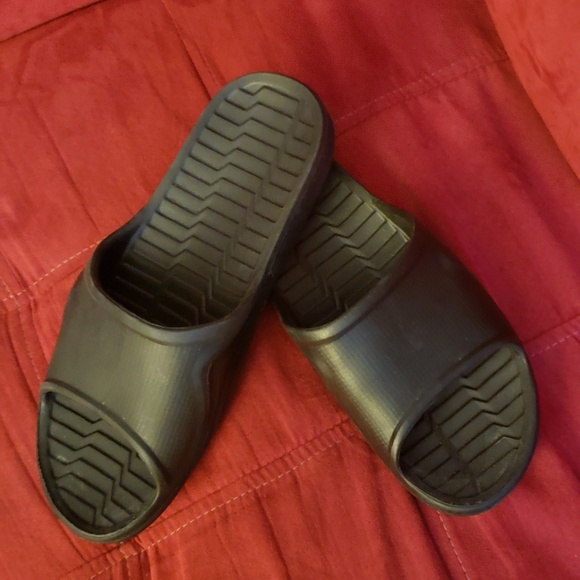 Slides - Picture 2 of 4